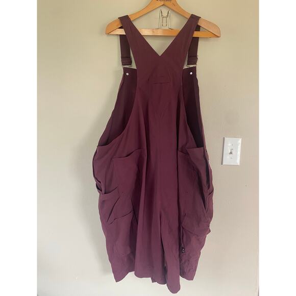 Duluth Trading Company Heirloom Overall Shorts 3X Purple-Red - Picture 2 of 6